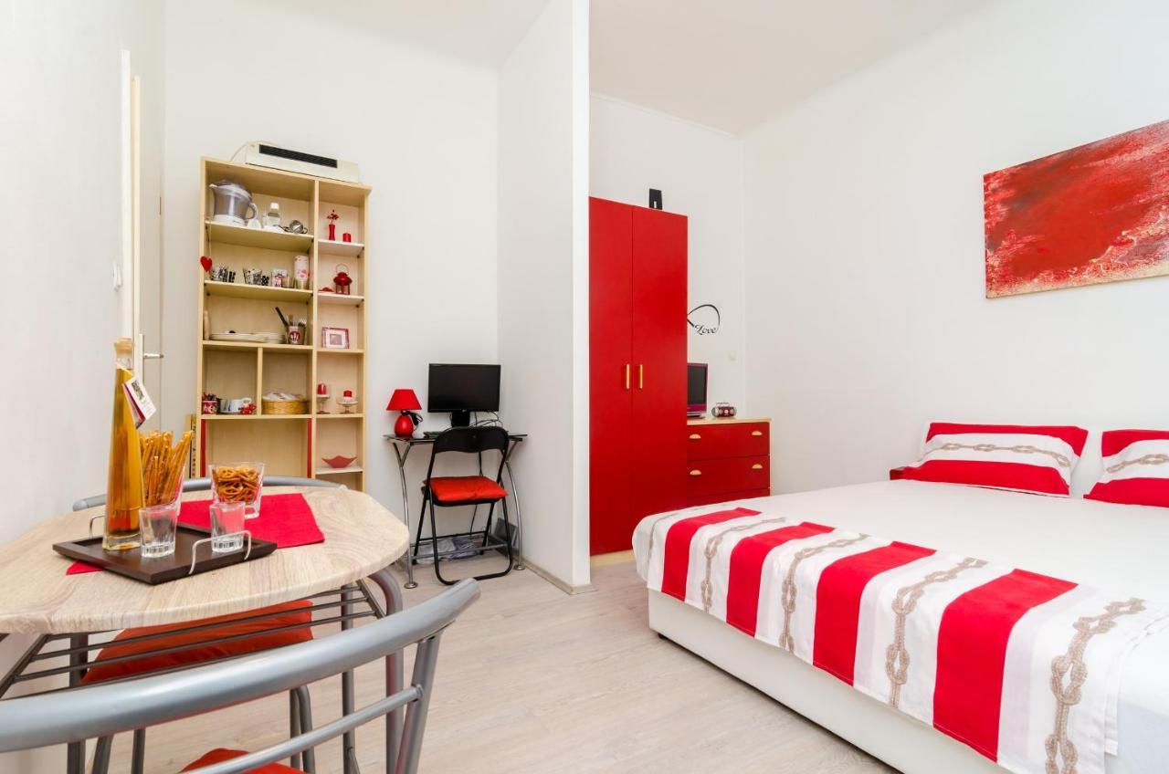 Apartment Caceris Ragusa Esterno foto