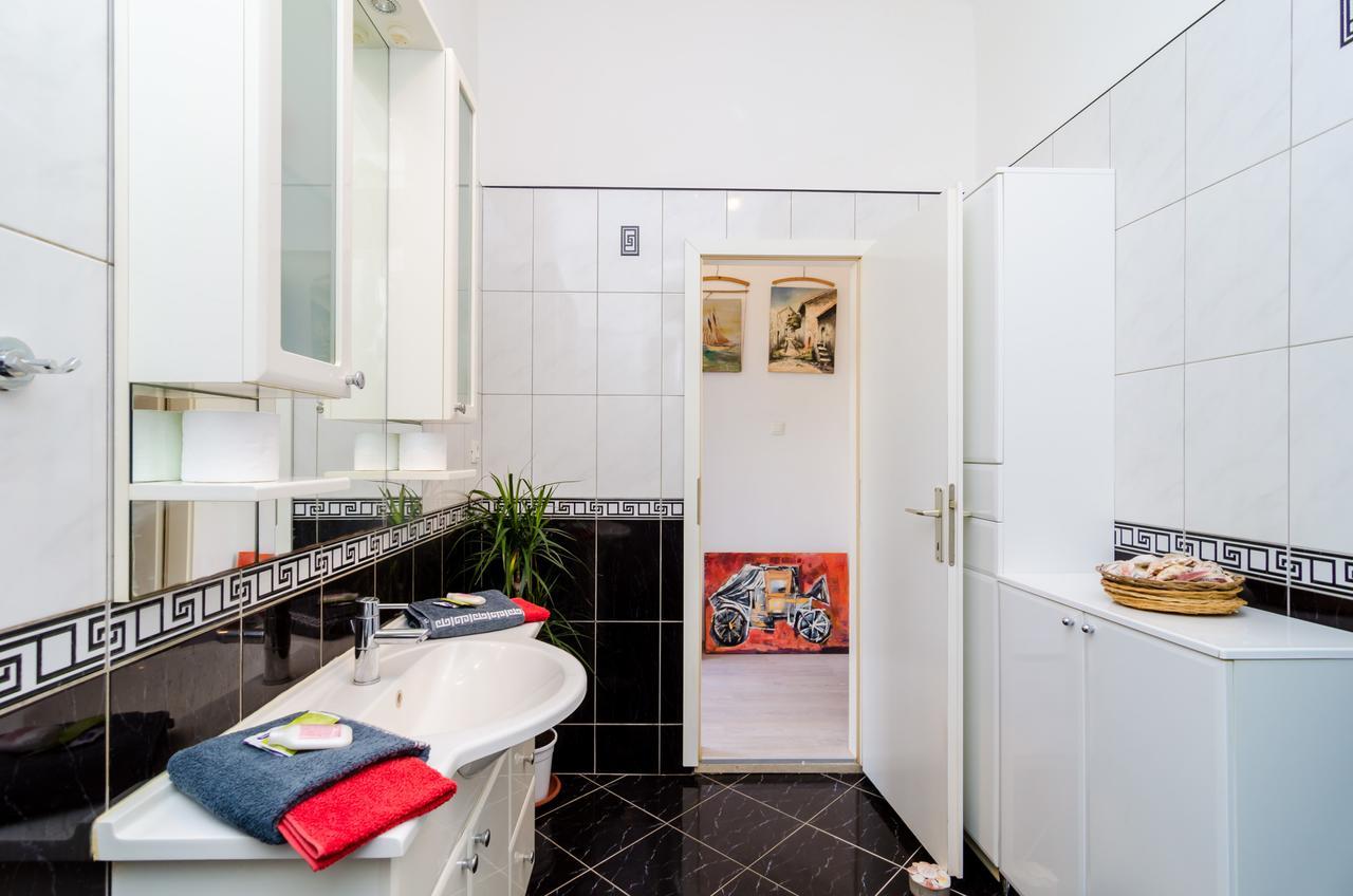 Apartment Caceris Ragusa Esterno foto