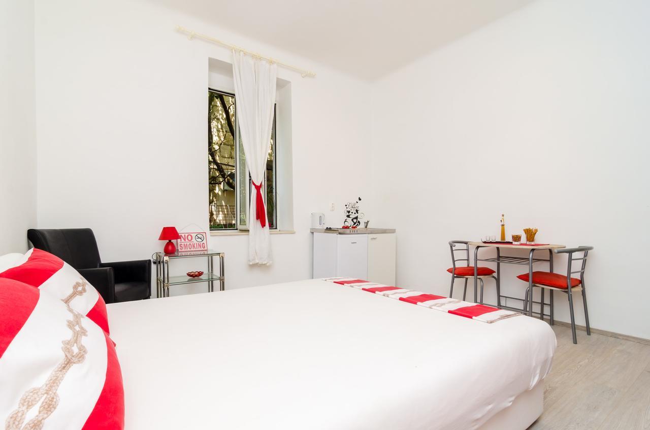 Apartment Caceris Ragusa Esterno foto